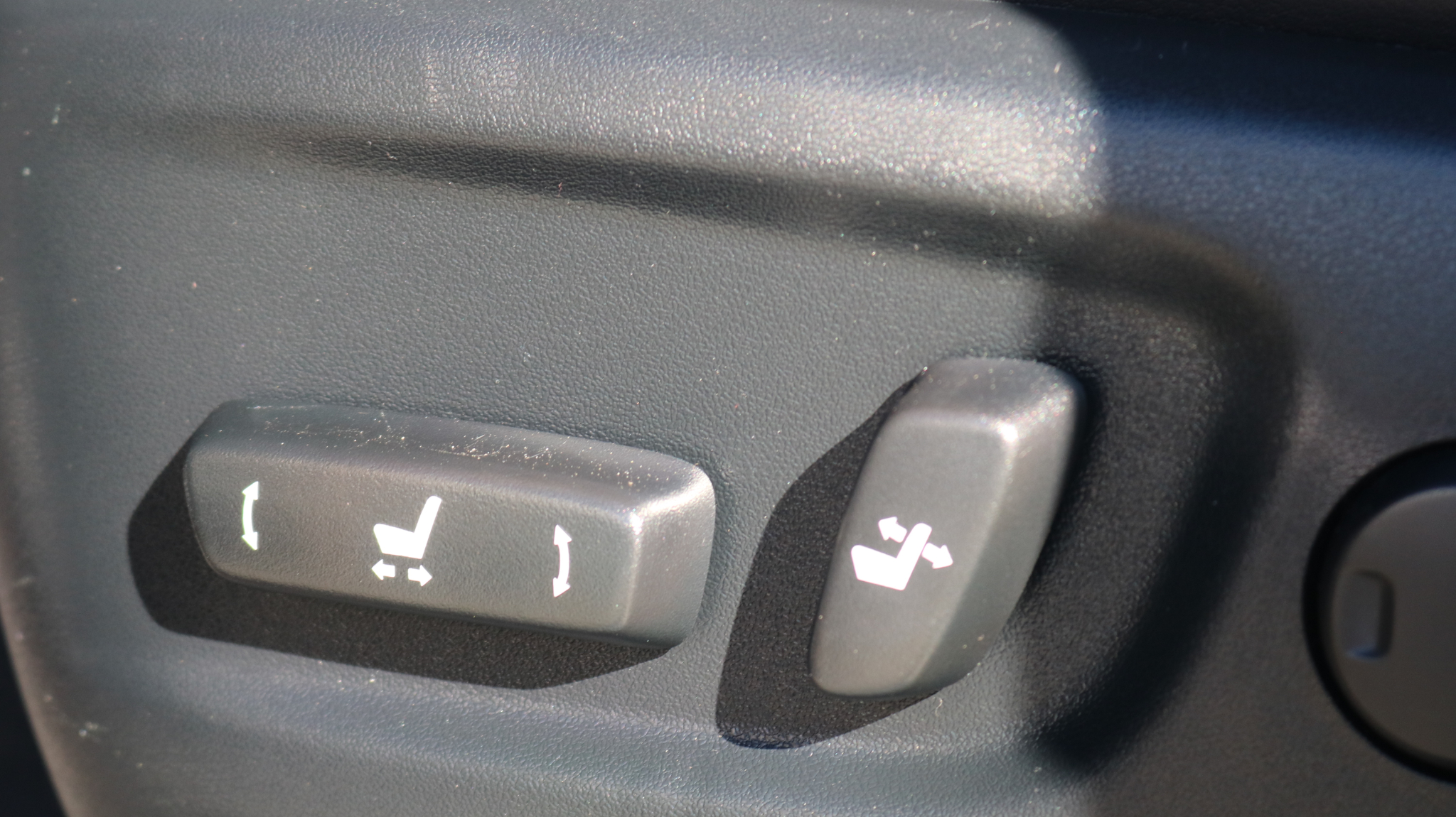 2017 Lexus GX Image 23 of 32