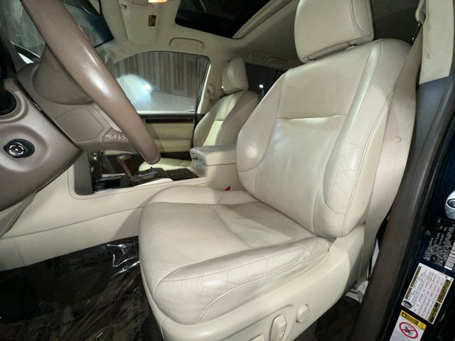 2017 Lexus GX 460 Image 17 of 38