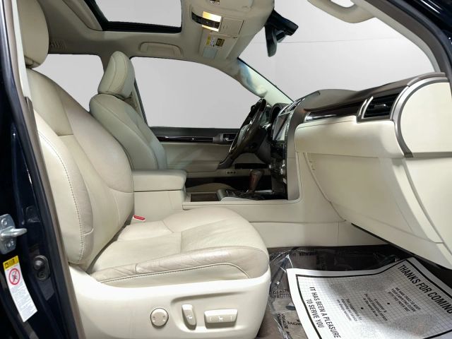2017 Lexus GX 460 Image 36 of 38