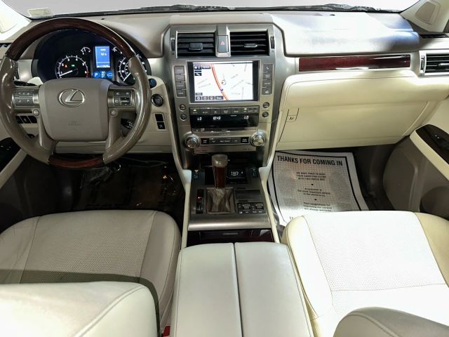 2017 Lexus GX 460 Image 21 of 38