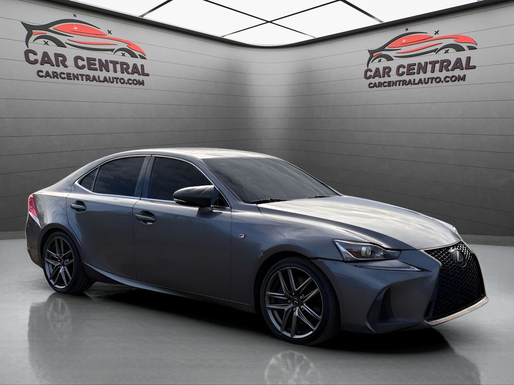 2017 Lexus IS Image 3 of 30