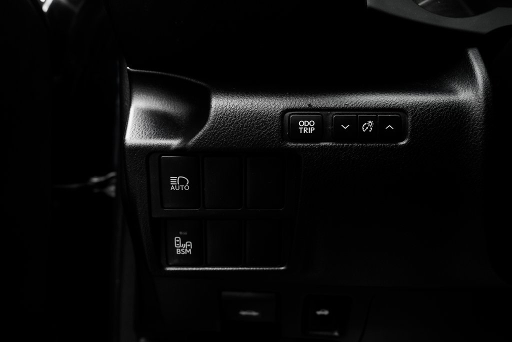 2017 Lexus IS 300 F Sport Image 25 of 29