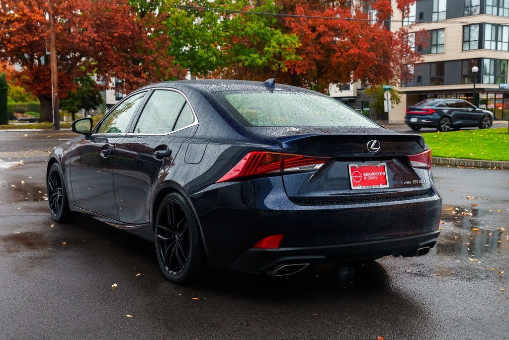 2017 Lexus IS 300 F Sport Image 7 of 29
