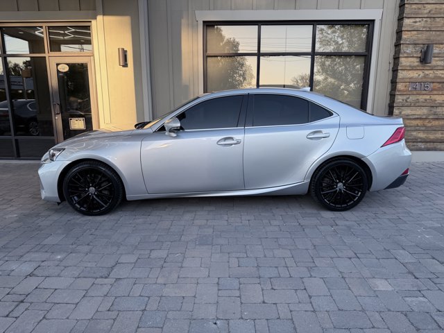 2017 Lexus IS Turbo Image 31 of 71