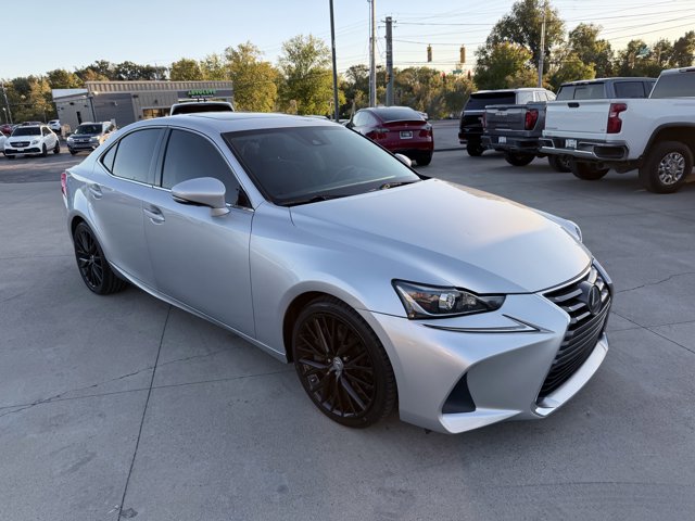 2017 Lexus IS Turbo Image 11 of 71