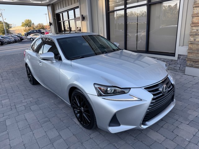 2017 Lexus IS Turbo Image 19 of 71