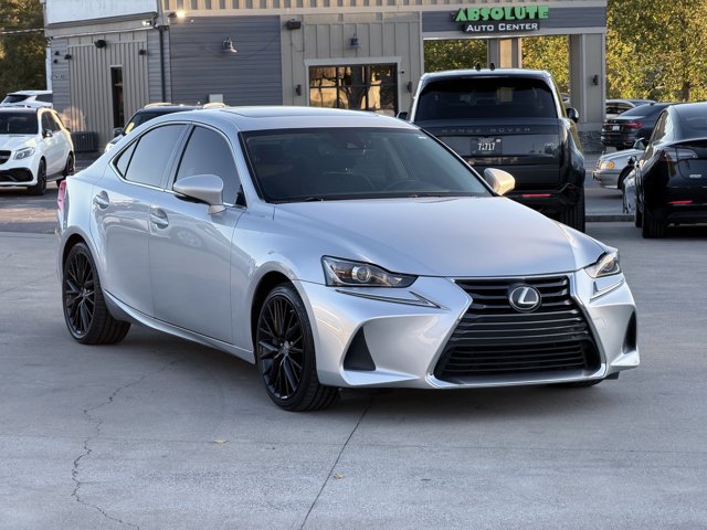 2017 Lexus IS Turbo Image 17 of 71