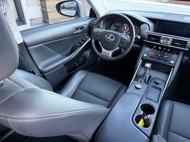 2017 Lexus IS Turbo Image 59 of 71