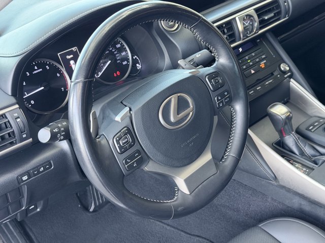 2017 Lexus IS Turbo Image 58 of 71