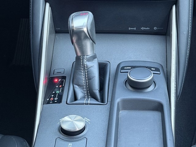 2017 Lexus IS Turbo Image 65 of 71