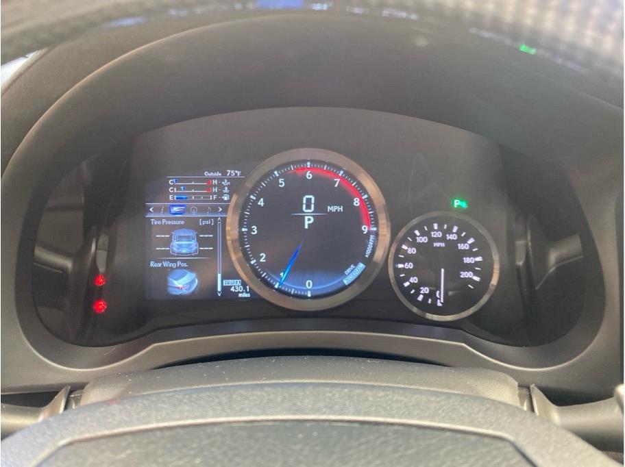 Vehicle image 17 of 22