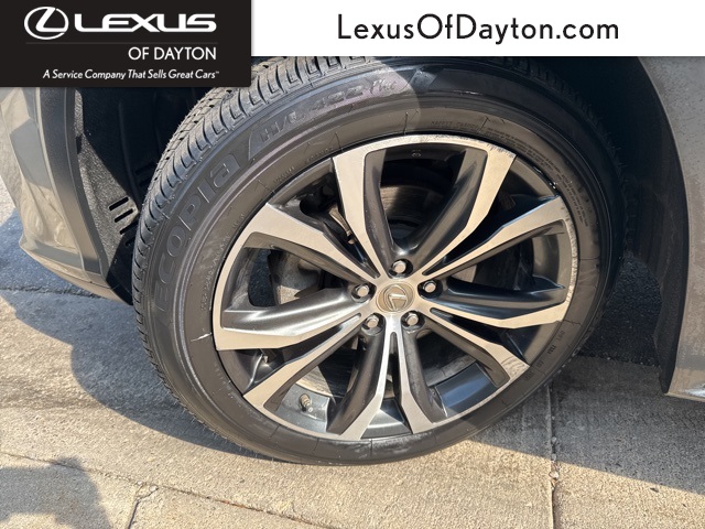 Vehicle image 10 of 37