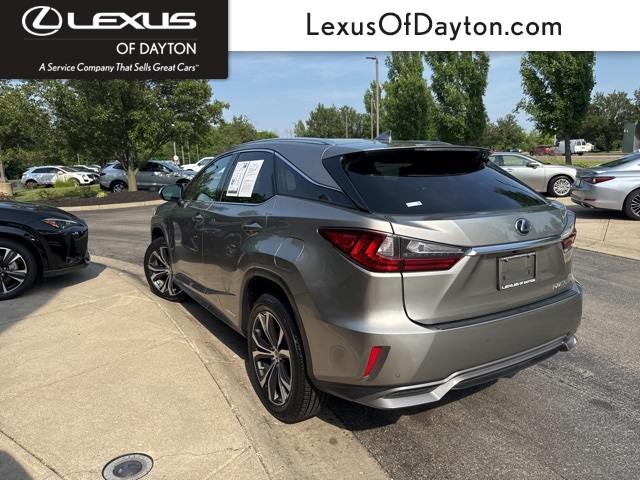 Vehicle image 8 of 37