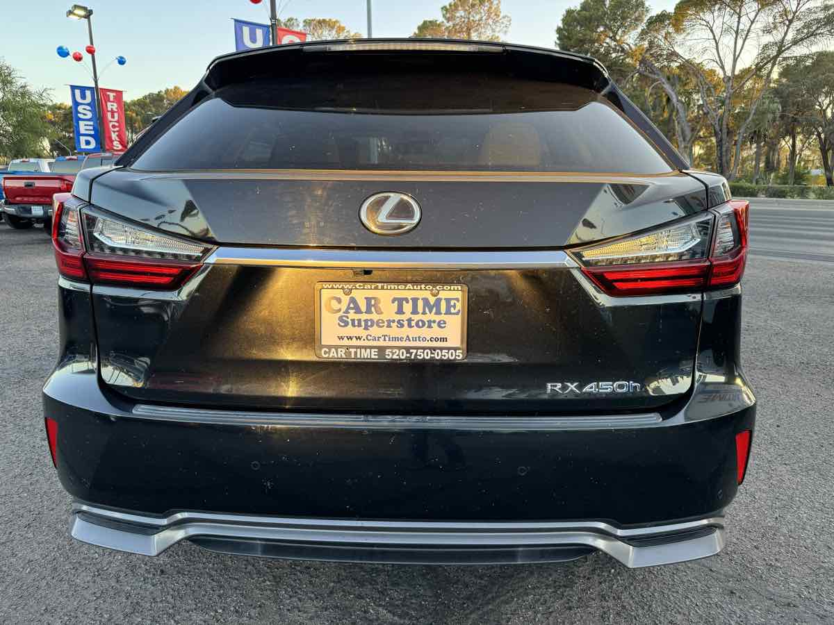 2017 Lexus RX 450h Image 9 of 17