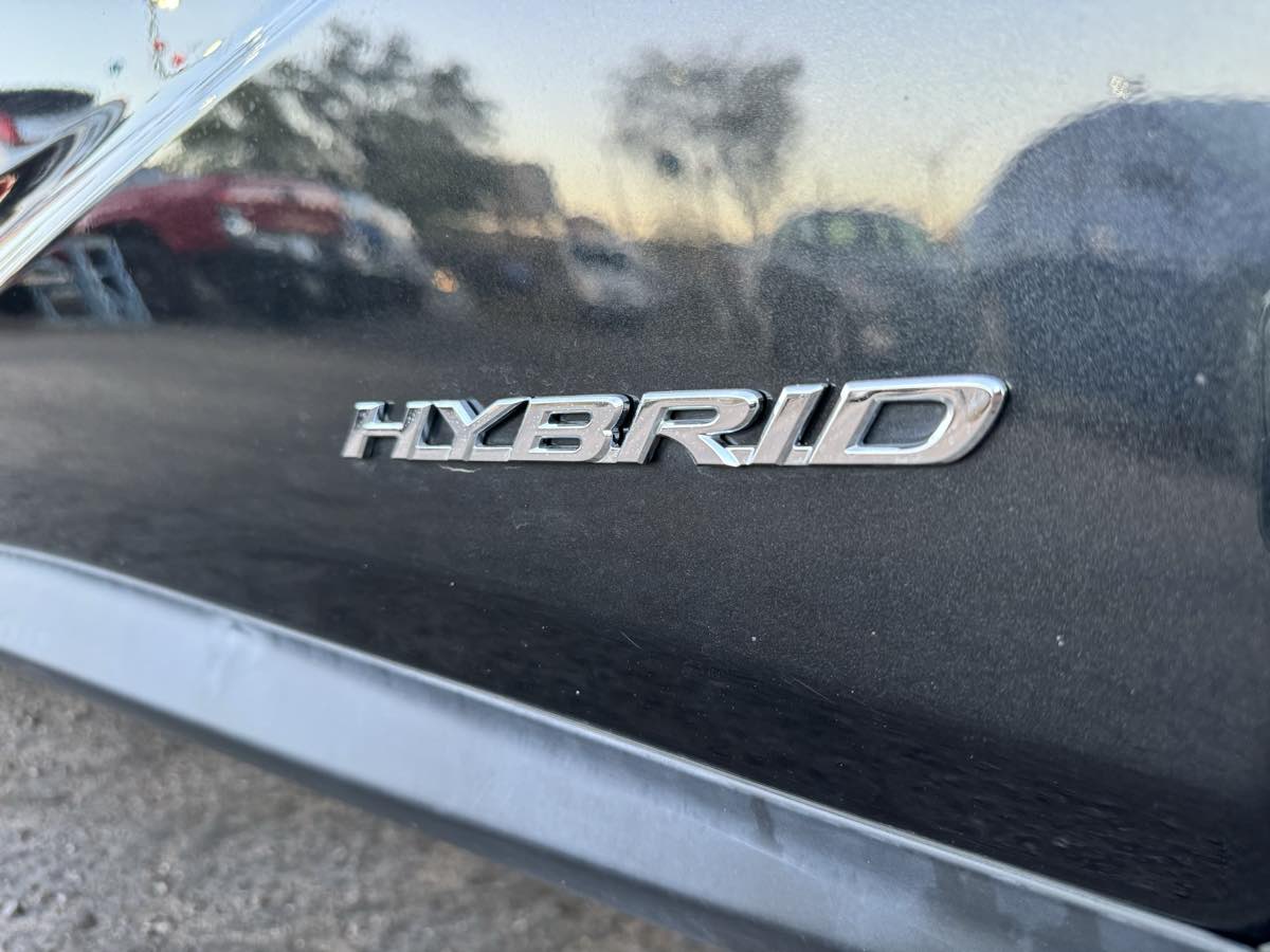 2017 Lexus RX 450h Image 11 of 17