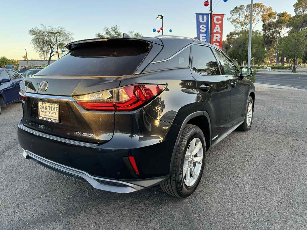 2017 Lexus RX 450h Image 4 of 17