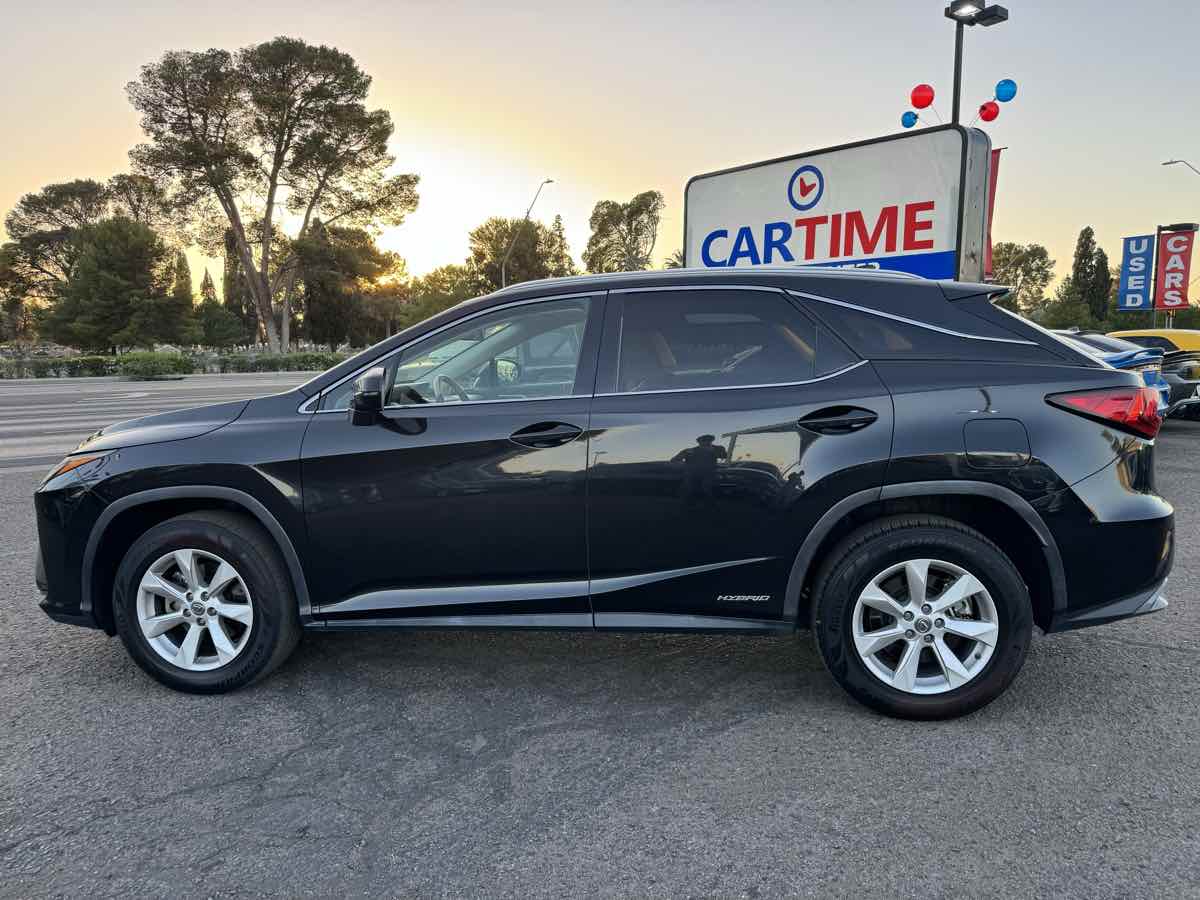 2017 Lexus RX 450h Image 6 of 17