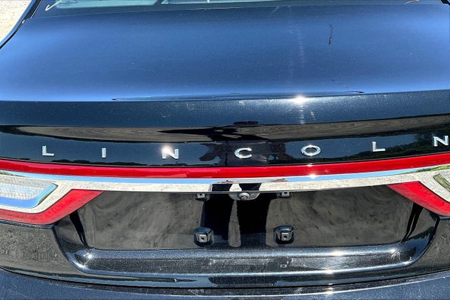Vehicle image 13 of 33