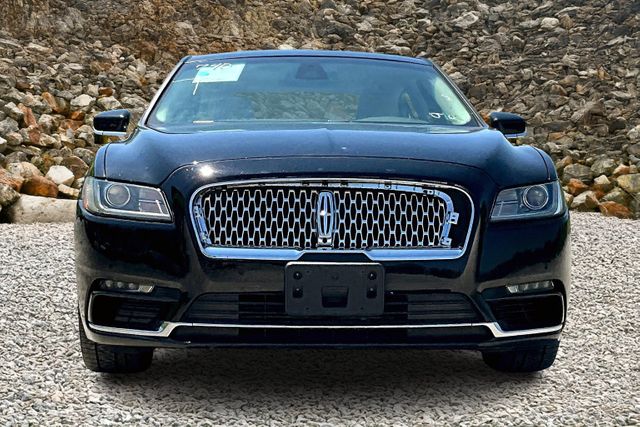 Vehicle image 2 of 33