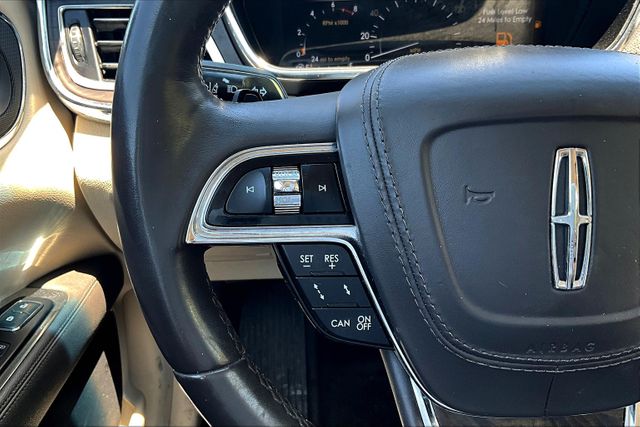 Vehicle image 20 of 33