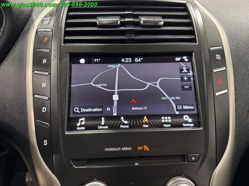 Vehicle image 15 of 34