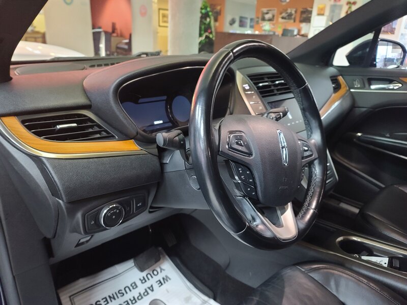 2017 Lincoln MKC Select Image 9 of 43