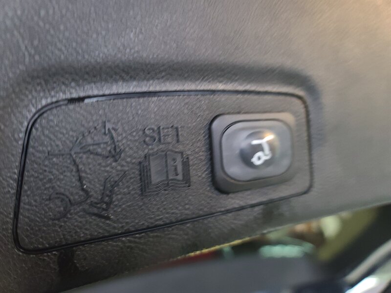 2017 Lincoln MKC Select Image 20 of 43