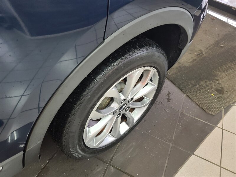 2017 Lincoln MKC Select Image 42 of 43