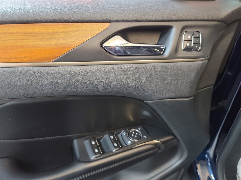 2017 Lincoln MKC Select Image 21 of 43