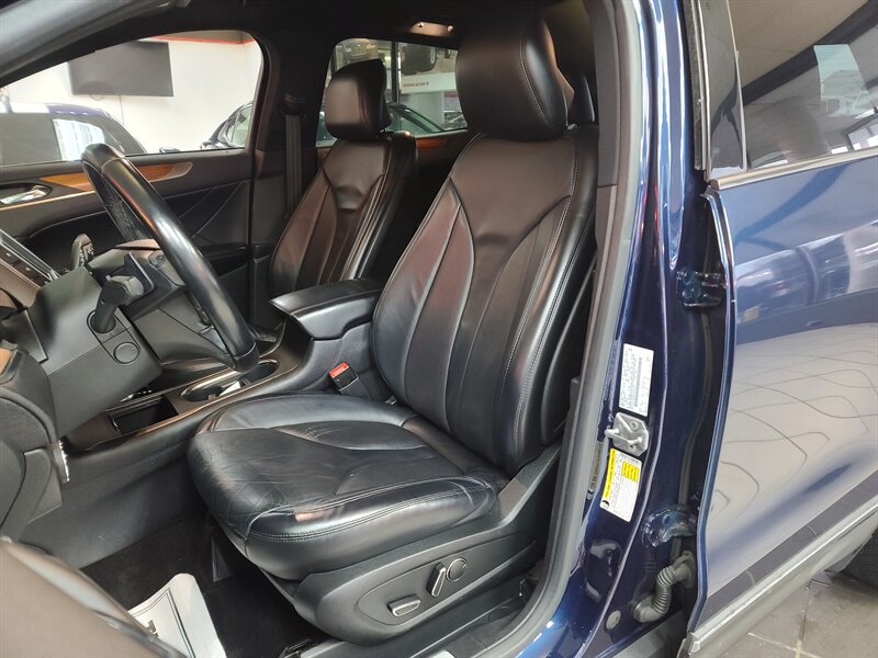 2017 Lincoln MKC Select Image 11 of 43