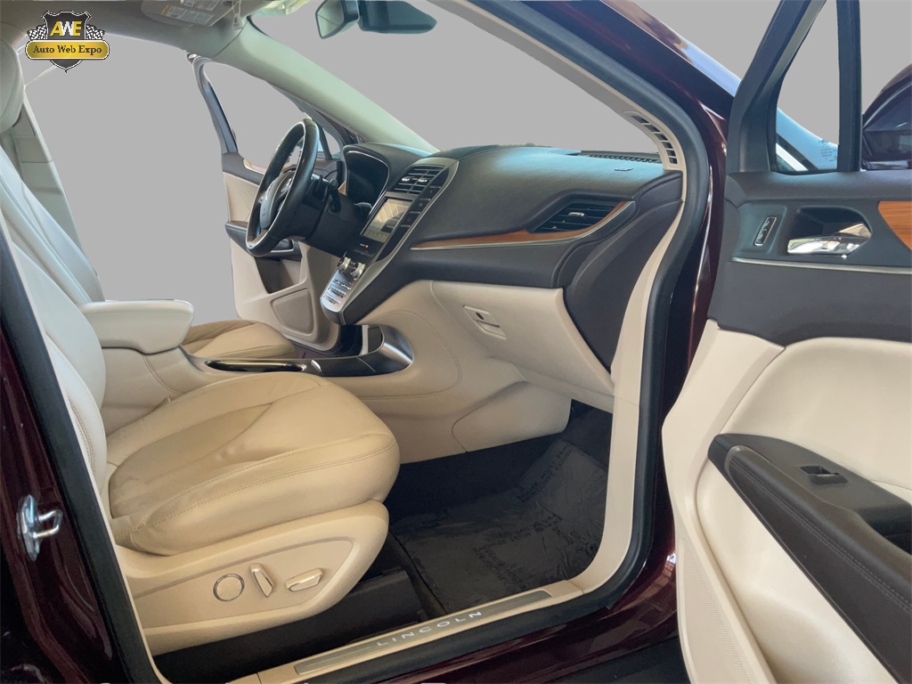 Vehicle image 49 of 59