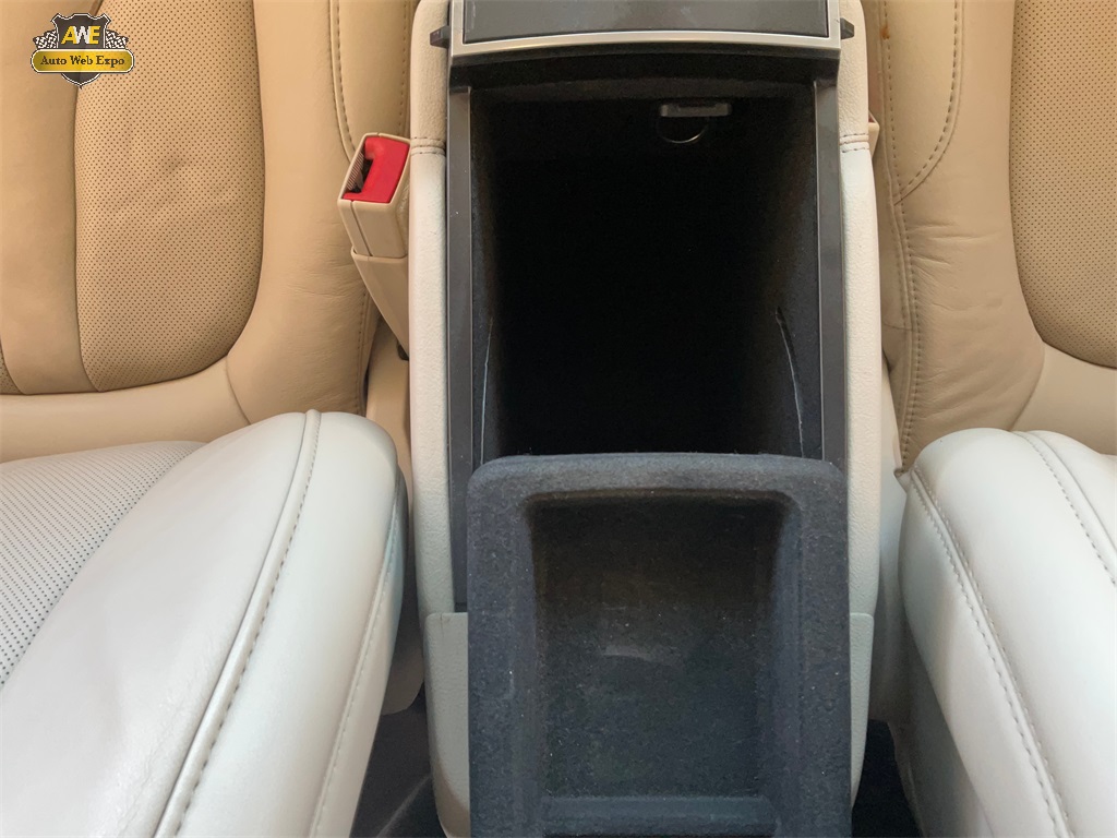 Vehicle image 41 of 59