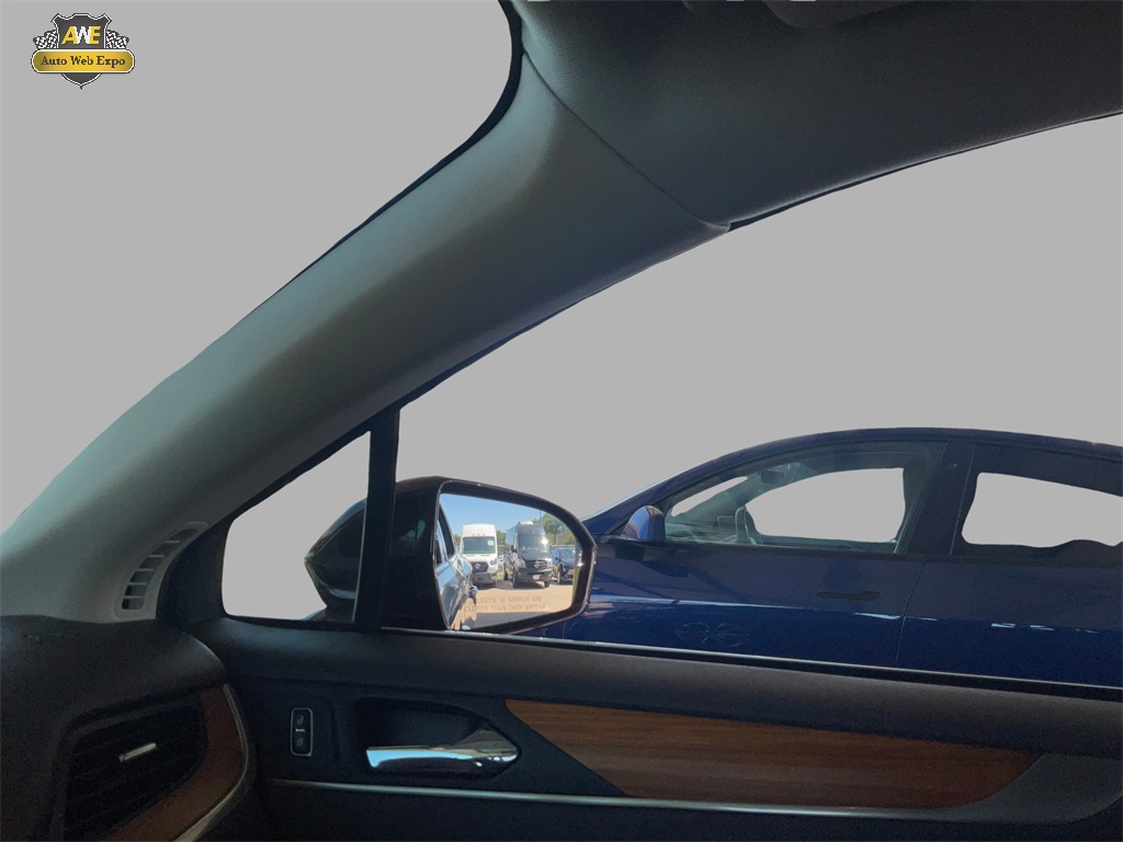 Vehicle image 26 of 59