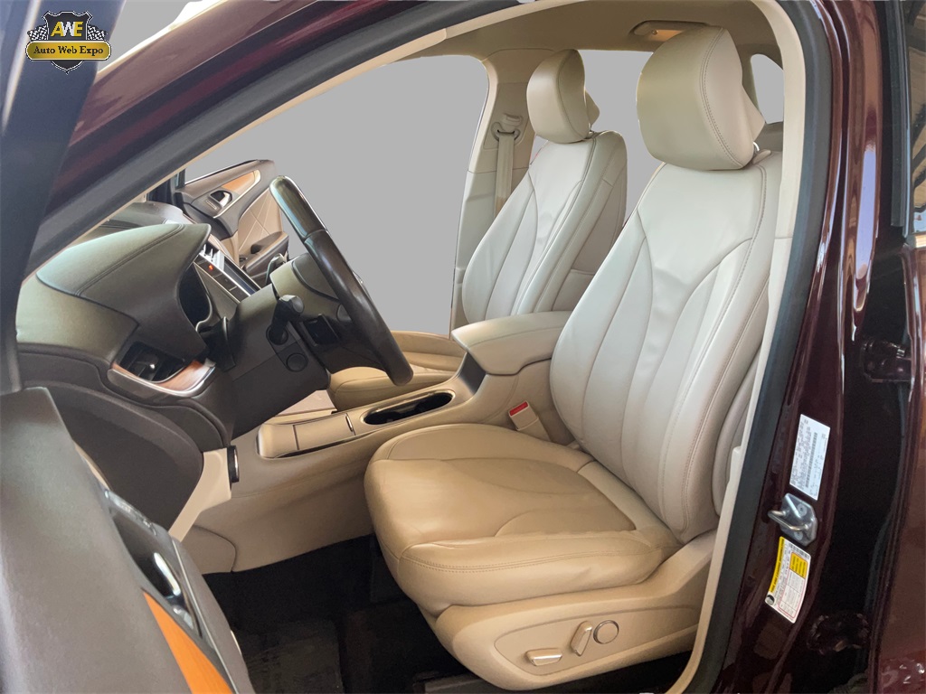 Vehicle image 19 of 59