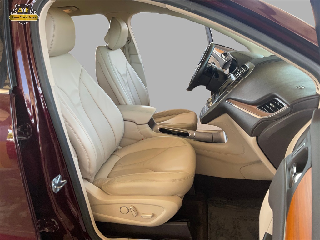 Vehicle image 22 of 59
