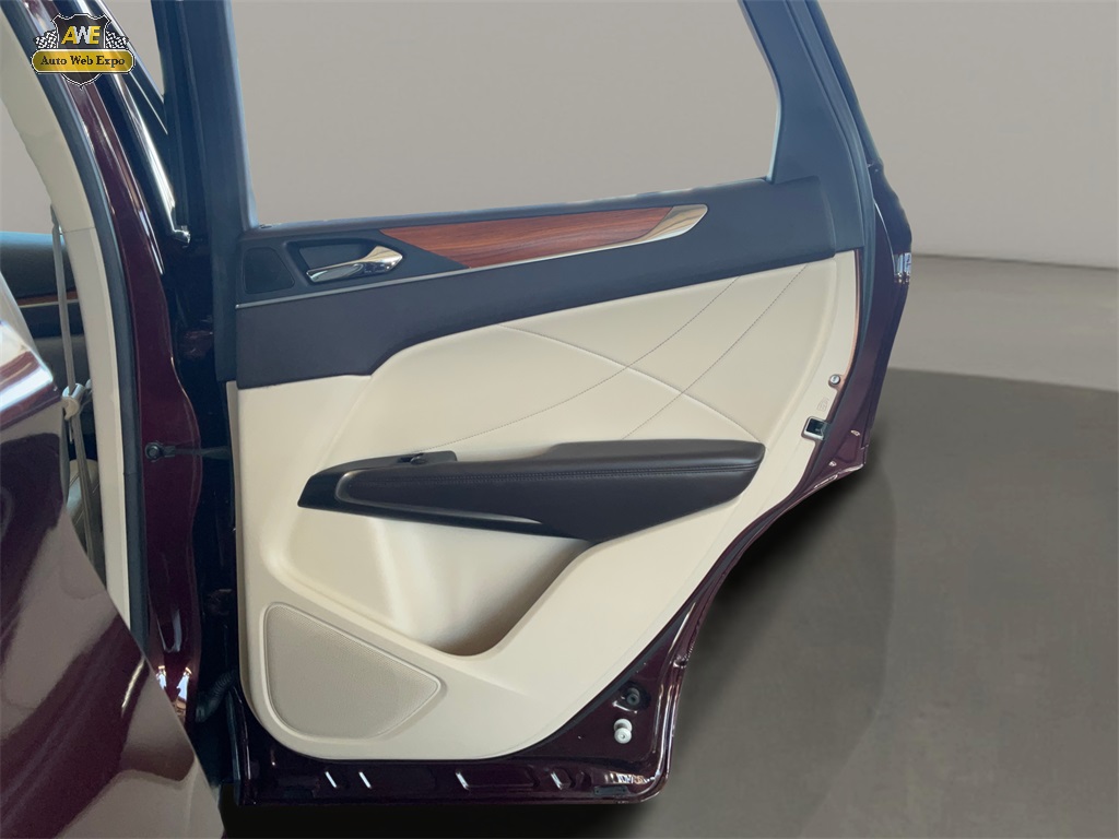 Vehicle image 50 of 59