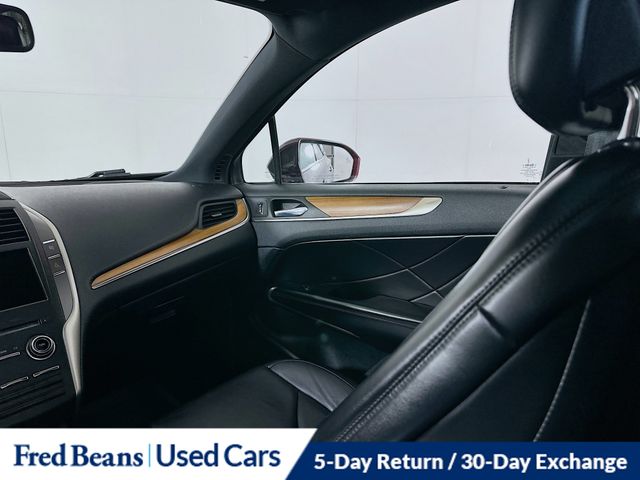 2017 Lincoln MKC Select Image 27 of 33