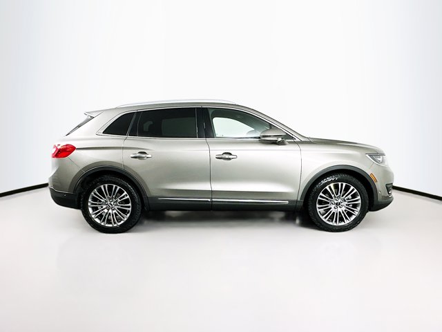2017 Lincoln MKX Reserve Image 4 of 30