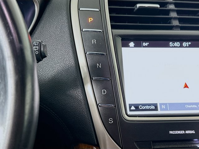 2017 Lincoln MKX Reserve Image 22 of 30