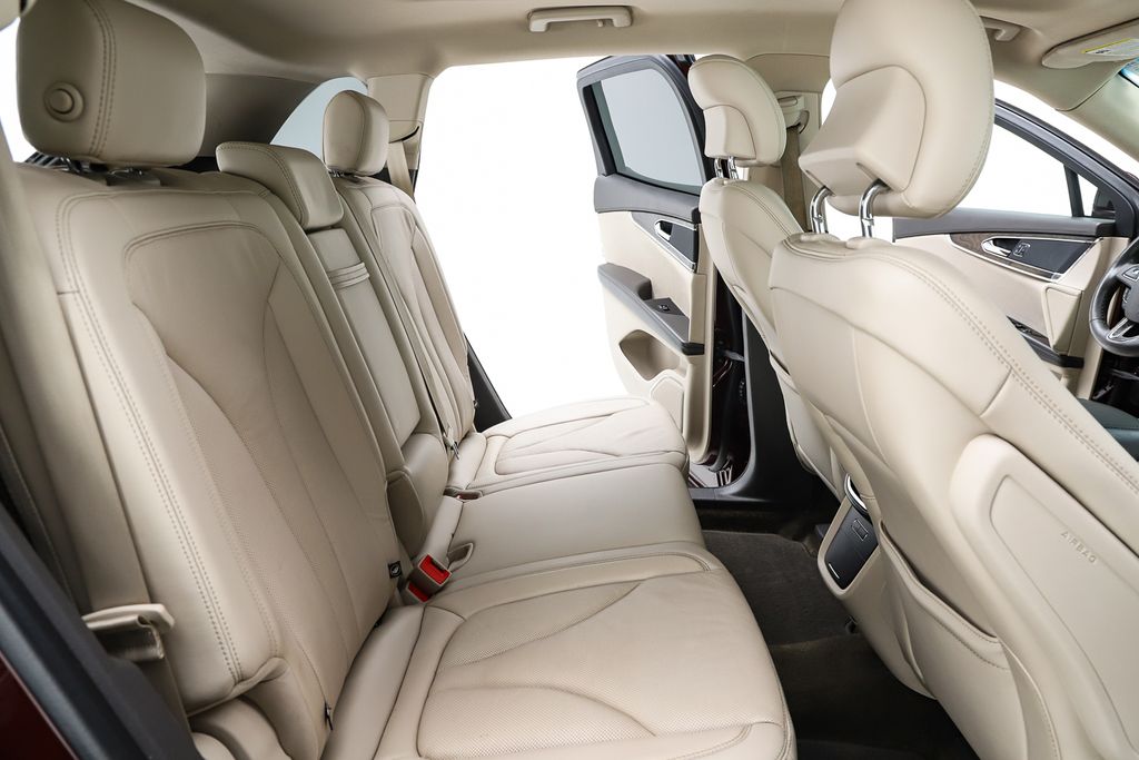 2017 Lincoln MKX Reserve Image 38 of 82