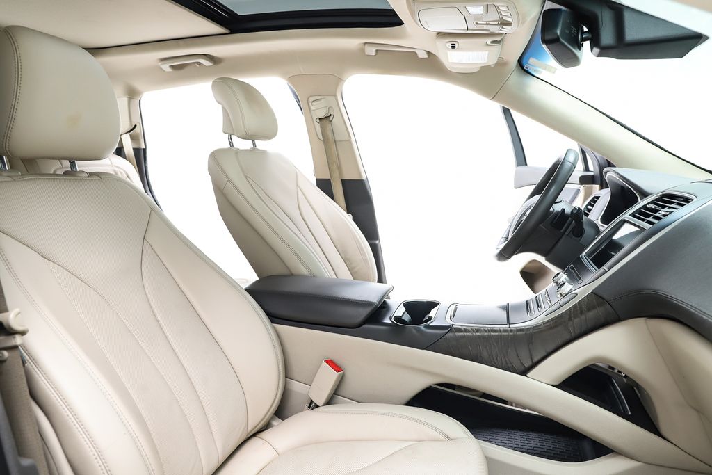 2017 Lincoln MKX Reserve Image 40 of 82