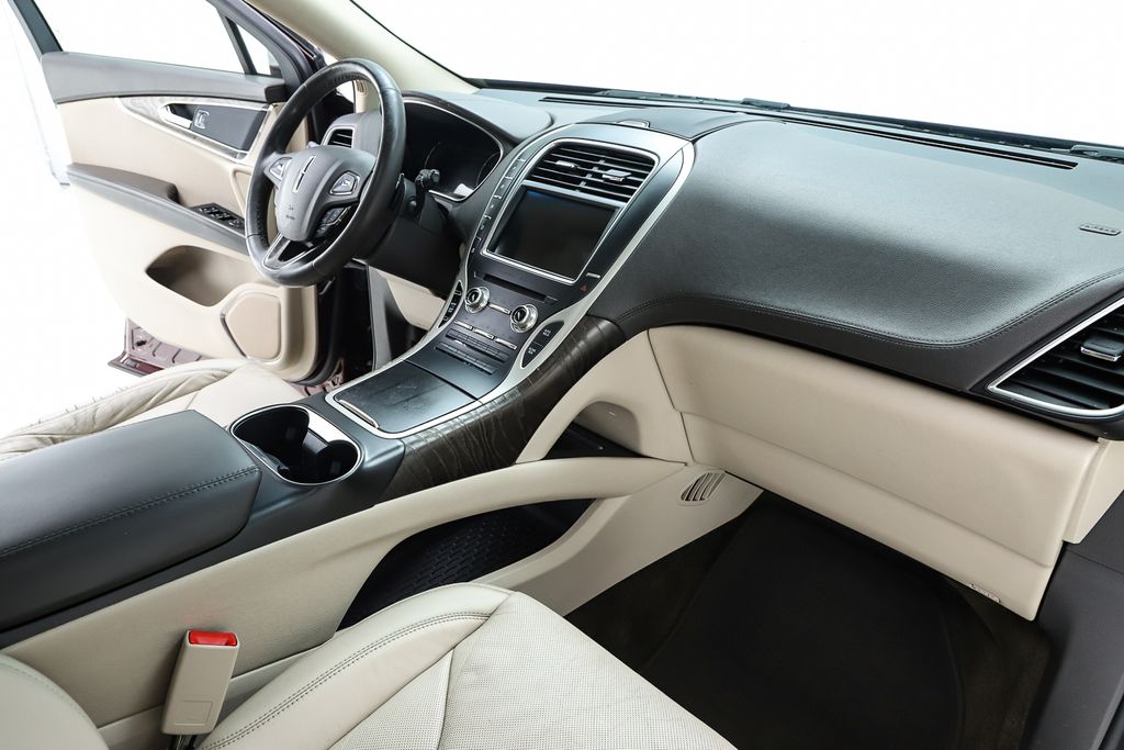 2017 Lincoln MKX Reserve Image 45 of 82