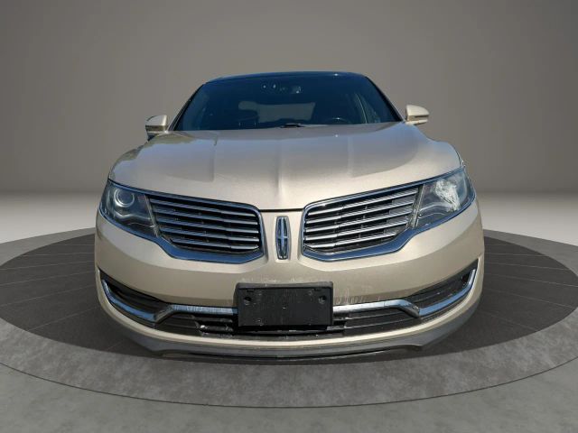 2017 Lincoln MKX Reserve Image 2 of 34