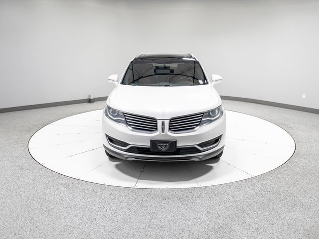 2017 Lincoln MKX Select Image 3 of 34