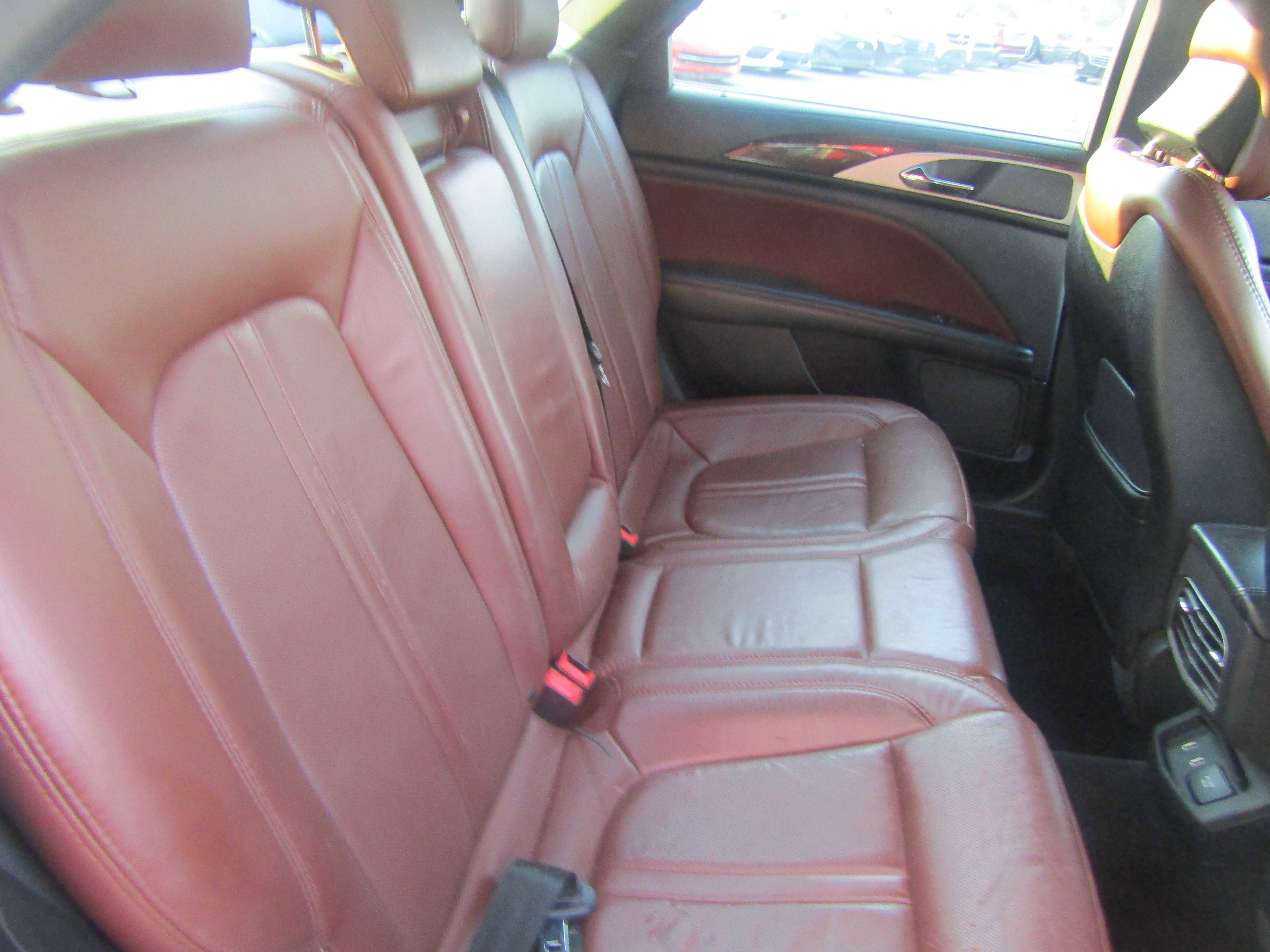 2017 Lincoln MKZ Hybrid Reserve Image 8 of 22