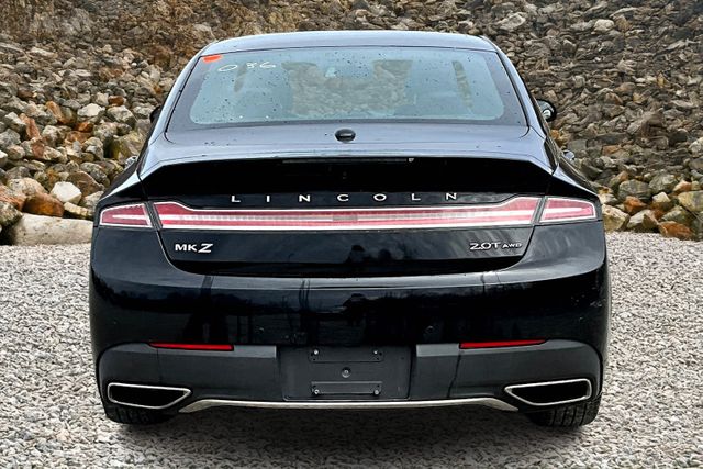 Vehicle image 5 of 33
