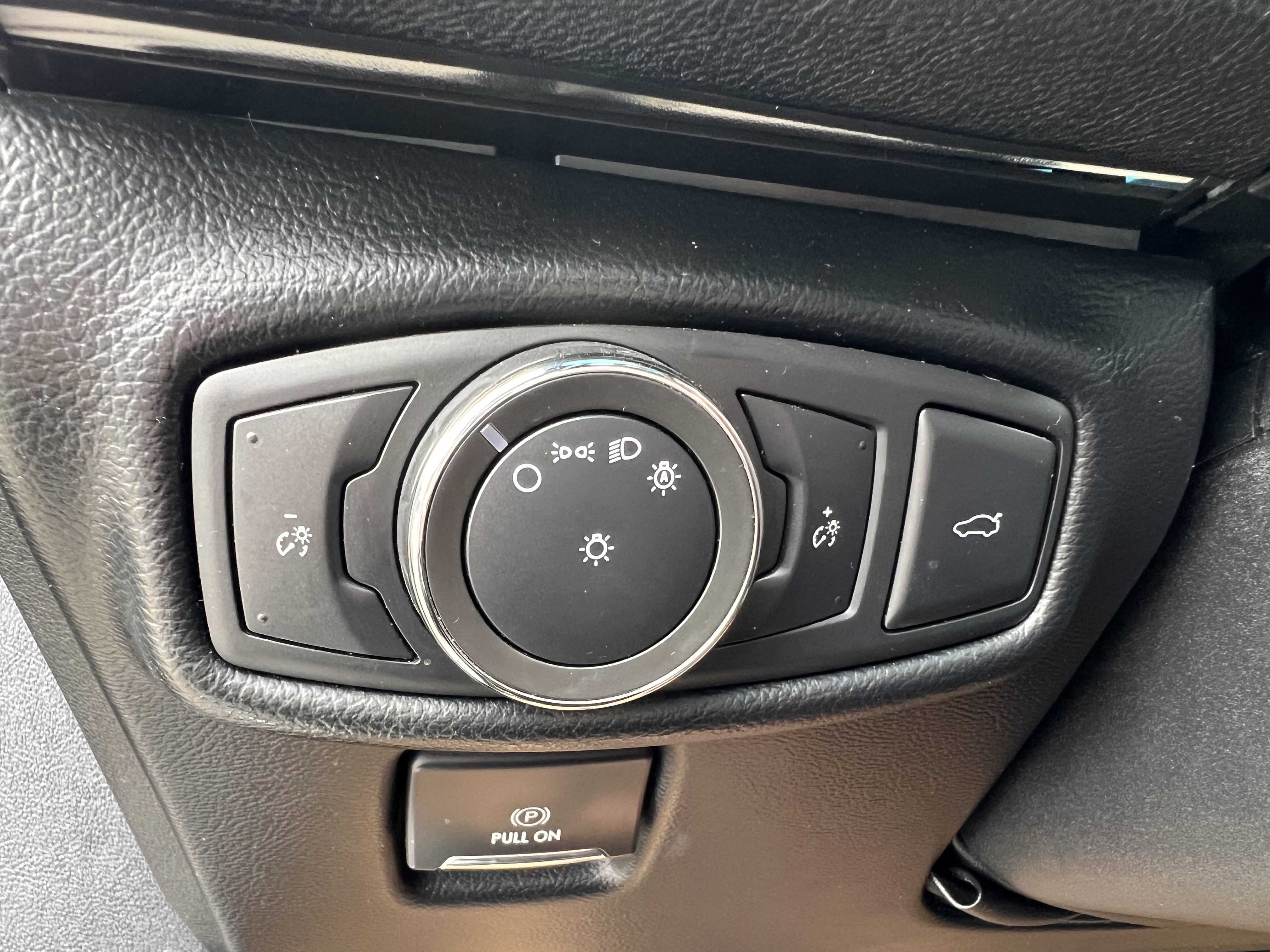 2017 Lincoln MKZ Reserve Image 31 of 32