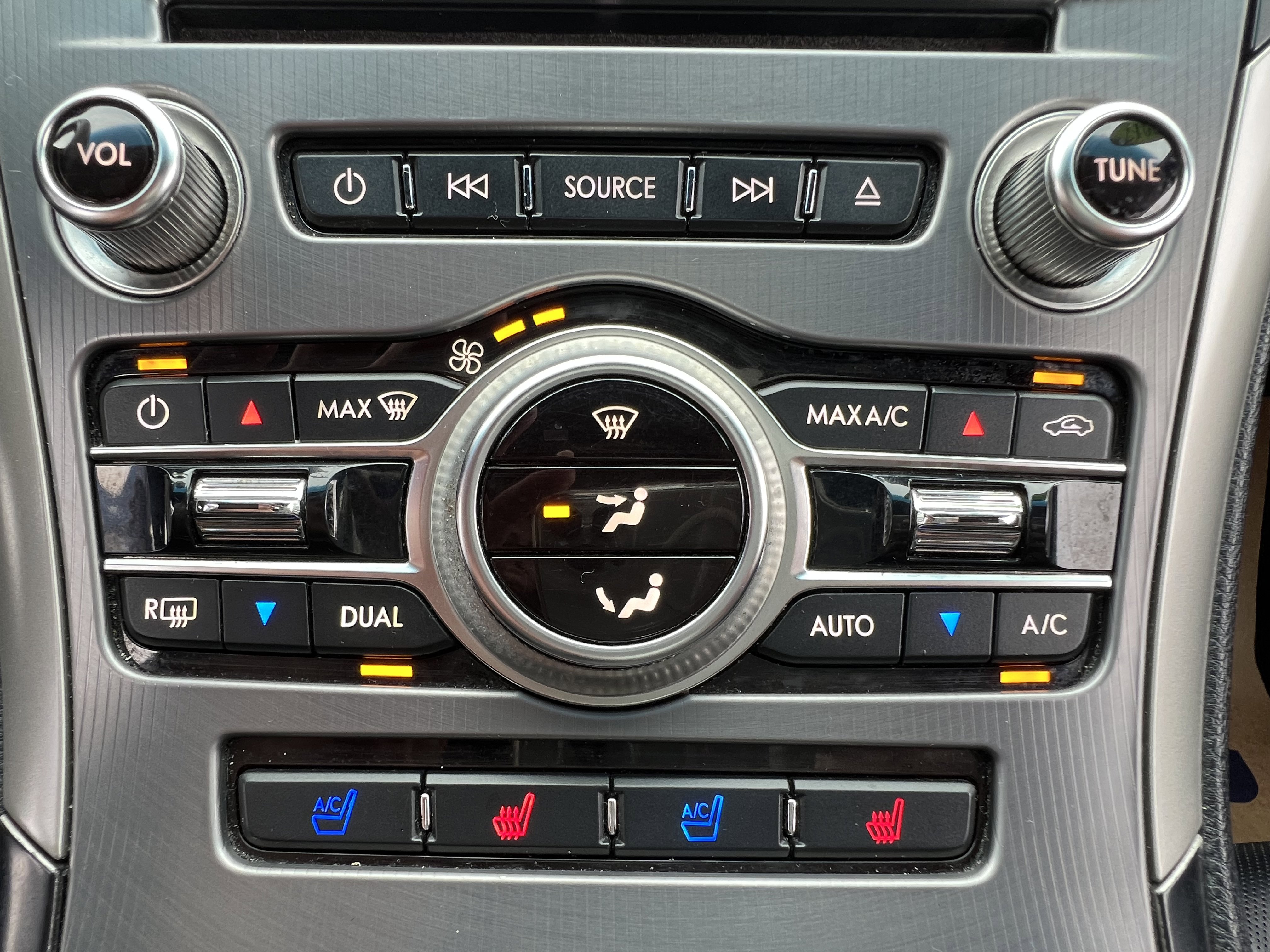 2017 Lincoln MKZ Reserve Image 18 of 32