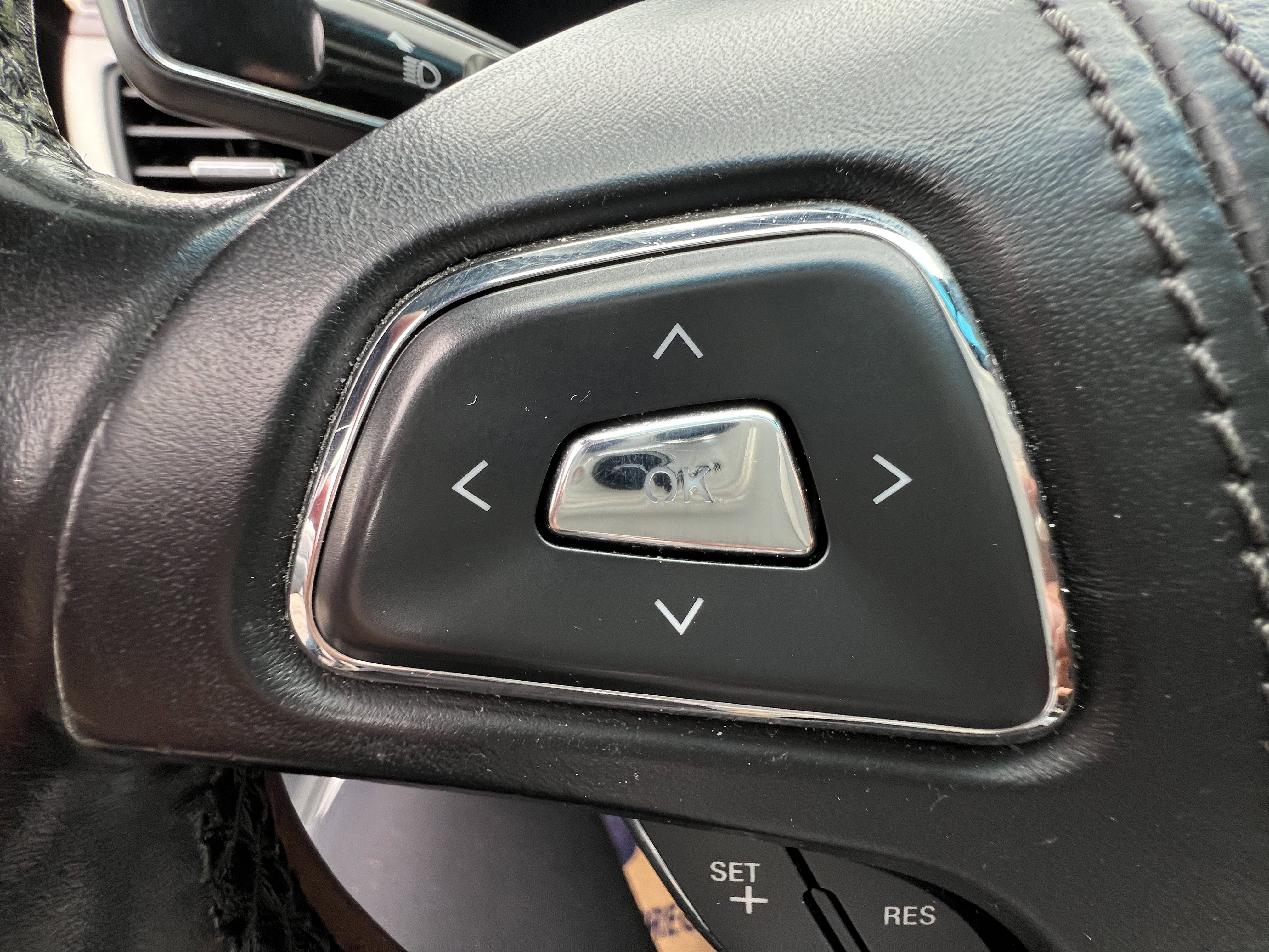 2017 Lincoln MKZ Reserve Image 24 of 32