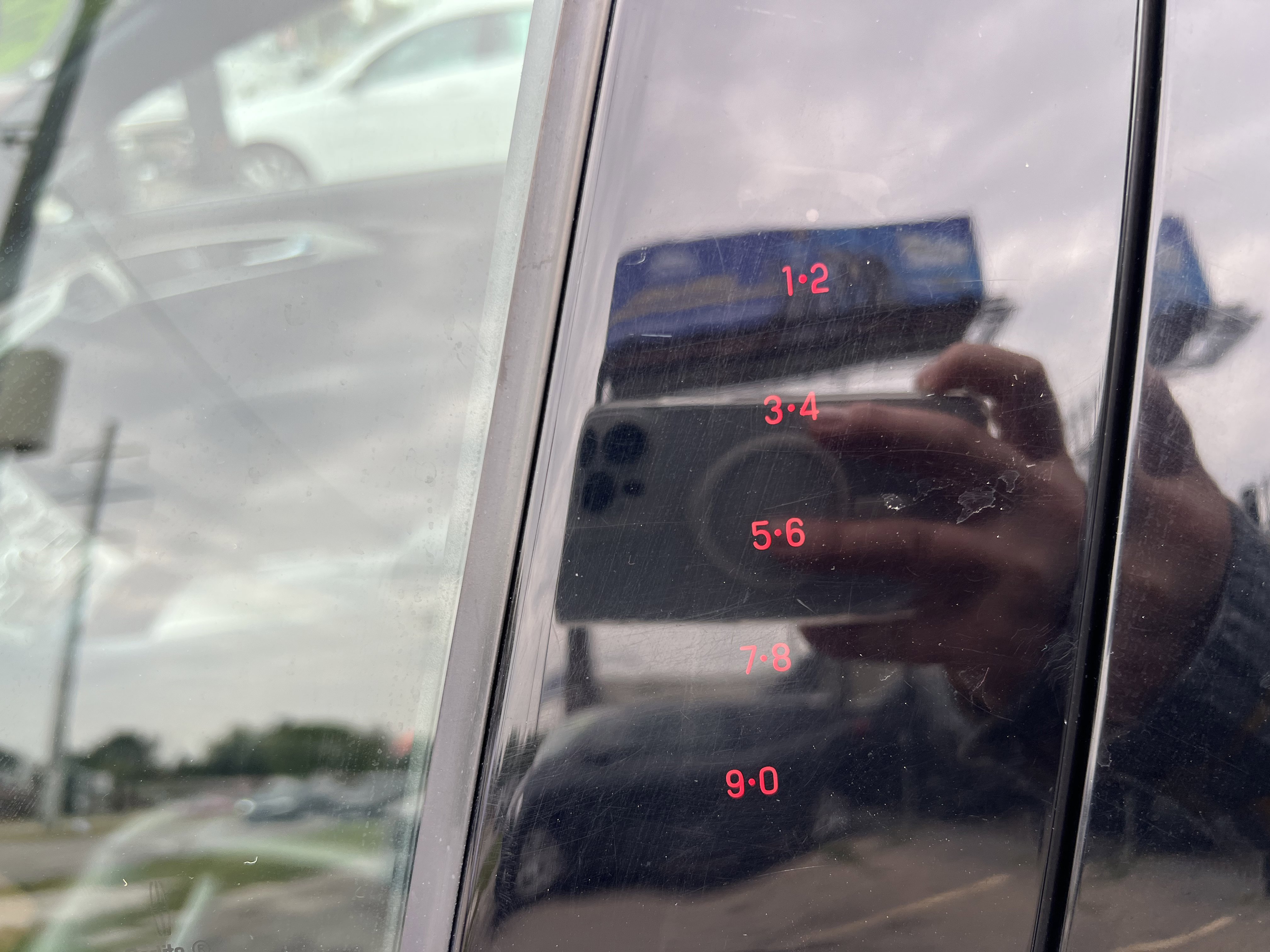 2017 Lincoln MKZ Reserve Image 26 of 32